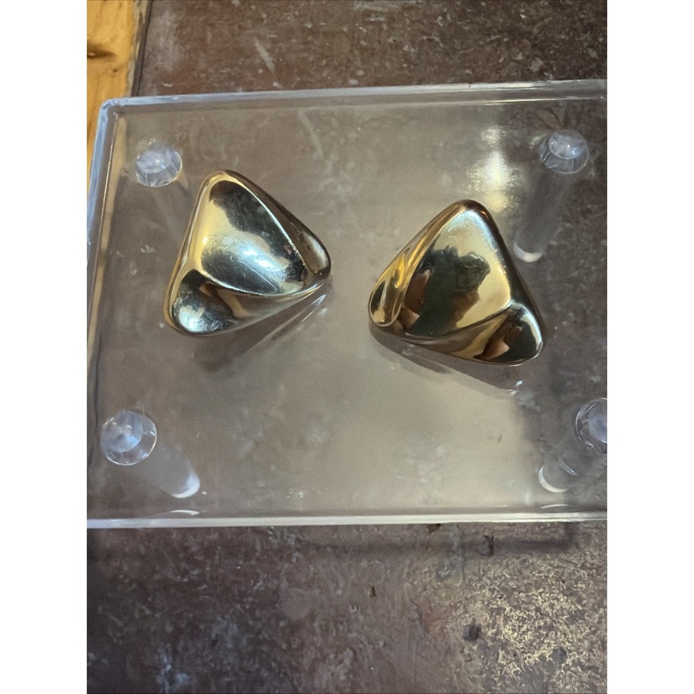 14K Yellow Solid Gold Fluted Triangle Button Earrings Omega Back 10g Post Clasp
